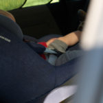 Mehr Sicherheit im Auto für Kleinkinder Dank rückwärts gerichtetem Kindersitz